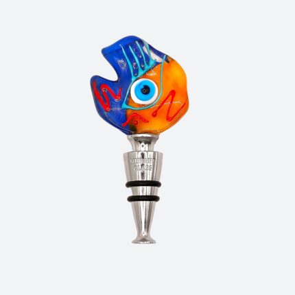 appo per bottiglia in vetro di Murano, ispirato a Yoko Ono. Rosso fuoco e blu elettrico per un’opera pop da collezione. Lavorazione a lume, artigianale.