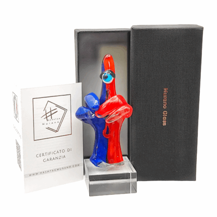 Scultura in vetro di Murano pop art – dito medio rosso e blu – realizzata a mano con tecnica a lume